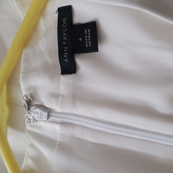 Ann Taylor Linen Blend Wrap Dress - Picture 13 of 14